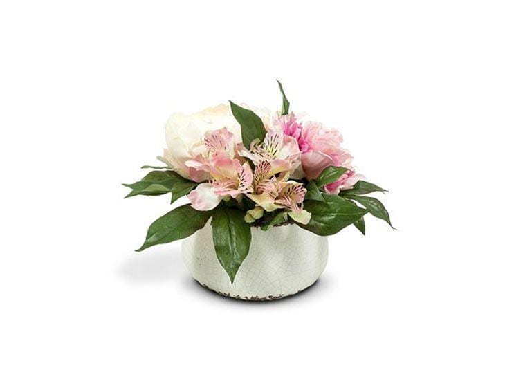 Arranjo com peônia e alstroemeria por R$299,00 na <a href="http://www.ceciliadale.com.br/vaso-redondo-com-flor-peonia-e-alstroemeria-em-ceramica-41x13x41-cm-36203.aspx/p" target="blank_">Cecila Dale</a>