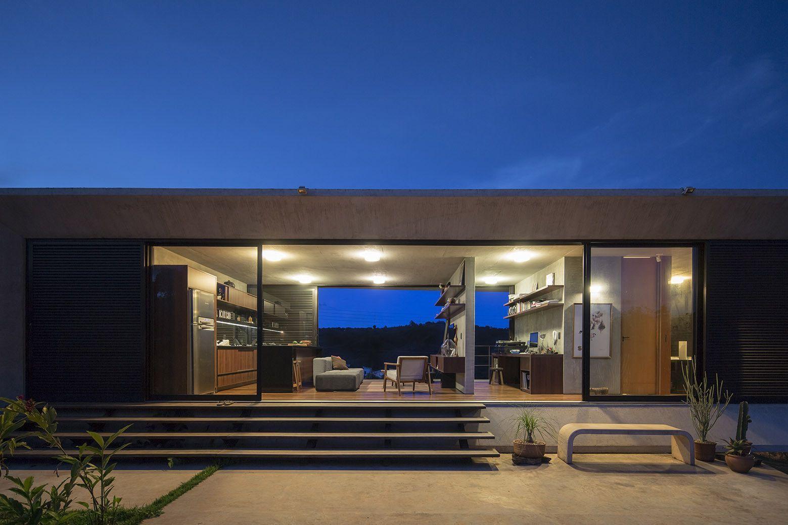 Foto: Reprodução / <a href="http://www.archdaily.com.br/br/767792/casa-solar-da-serra-arquitetura" target="_blank">3.4 Arquitetura</a>