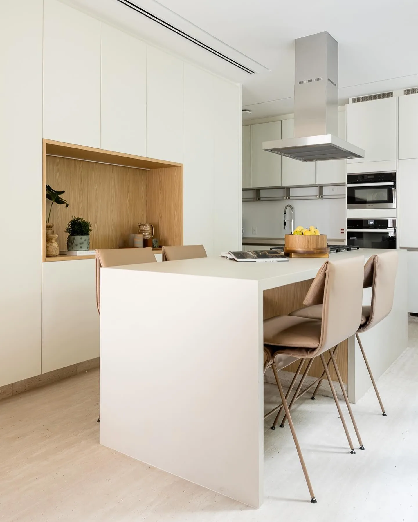 Foto de cozinha com ilha 23 1 - 27