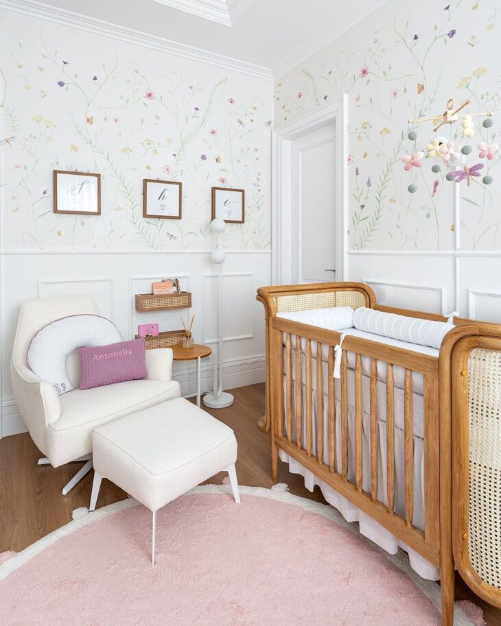 Quarto de bebê feminino: fotos, dicas e mais