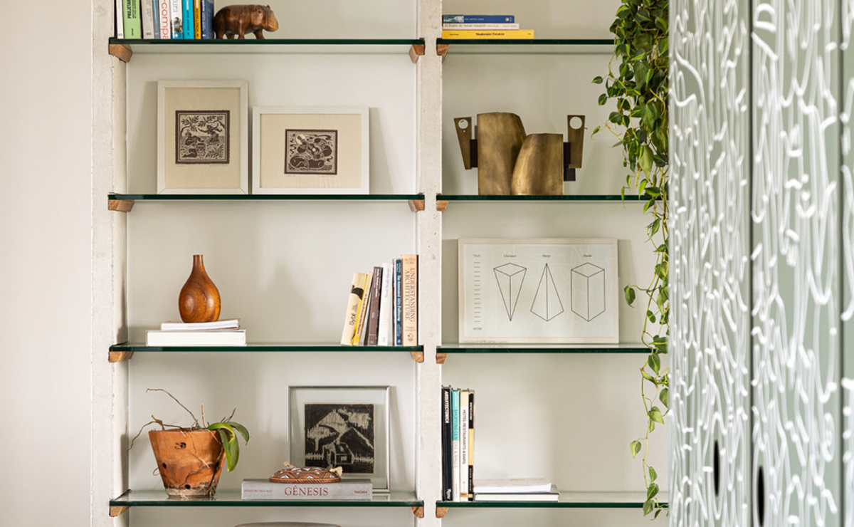Prateleira de vidro: funcionalidade e estilo na decoração