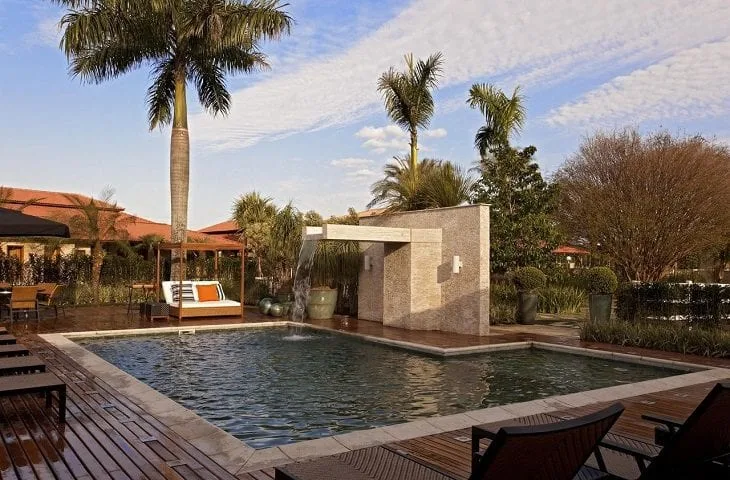 Foto de cascata para piscina 24 - 24