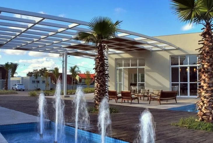 Foto de cascata para piscina 50 - 45