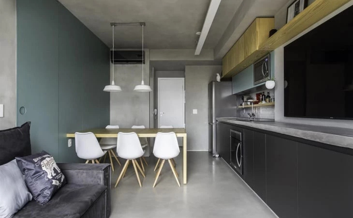 Apartamento de 42m² ganha espaços amplos com ajuda de painéis