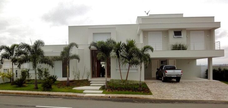 Foto de garagem residencial 72 - 71