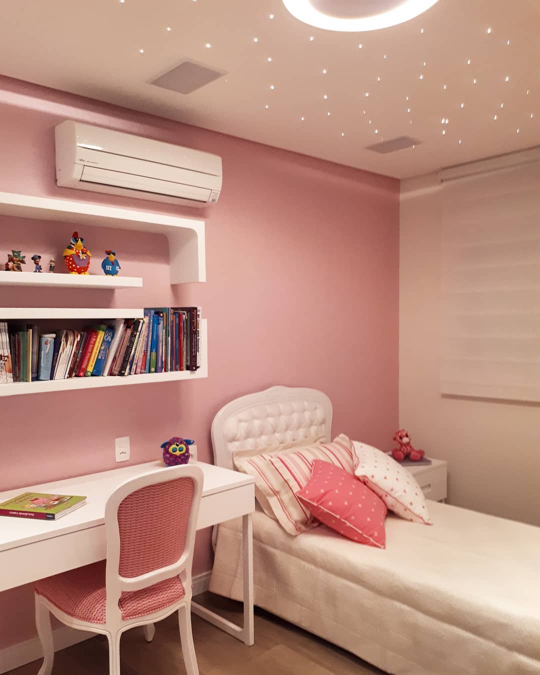 Foto de quarto rosa 25 - 25