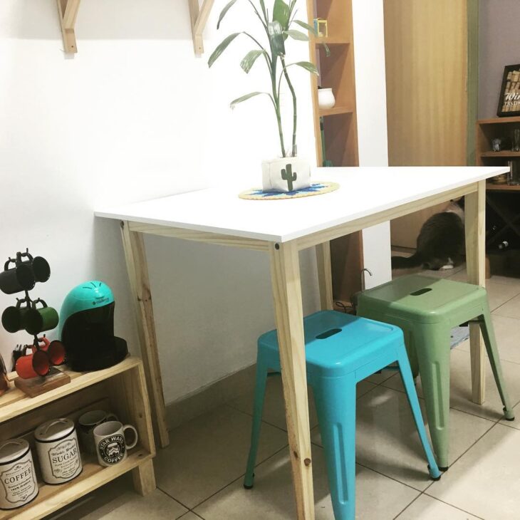 Foto de mesa pequena para cozinha 32 - 33