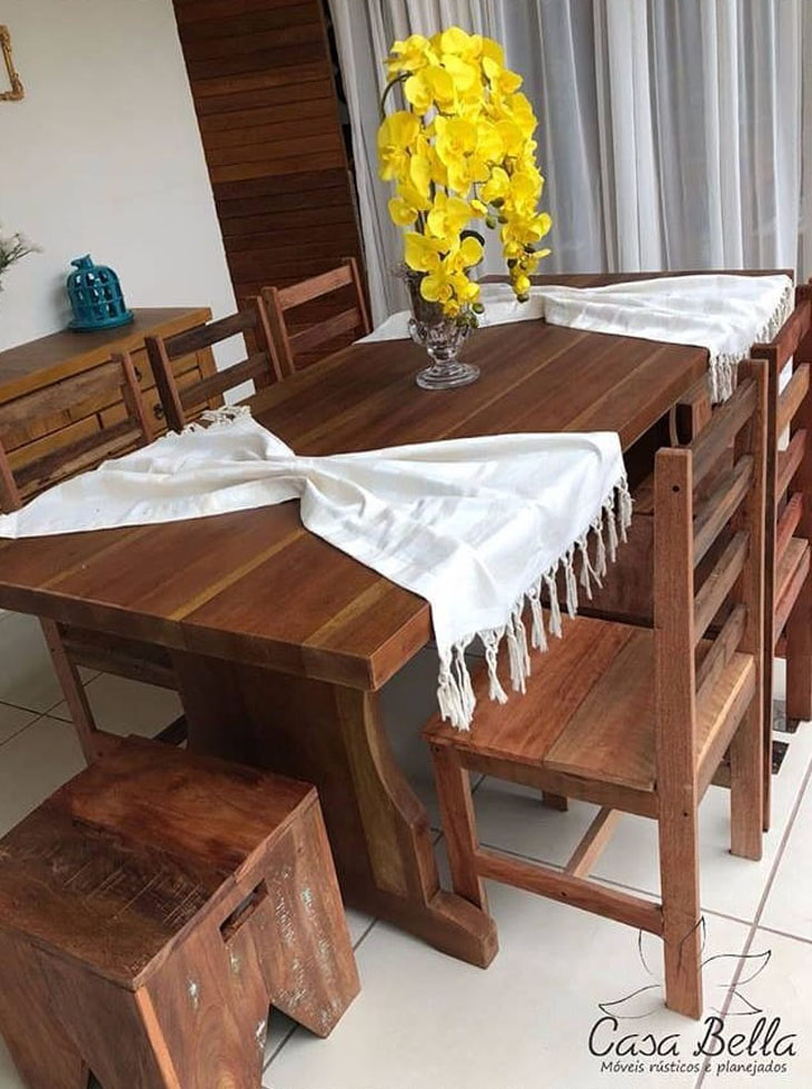 Foto de mesa de madeira rustica 70 - 72