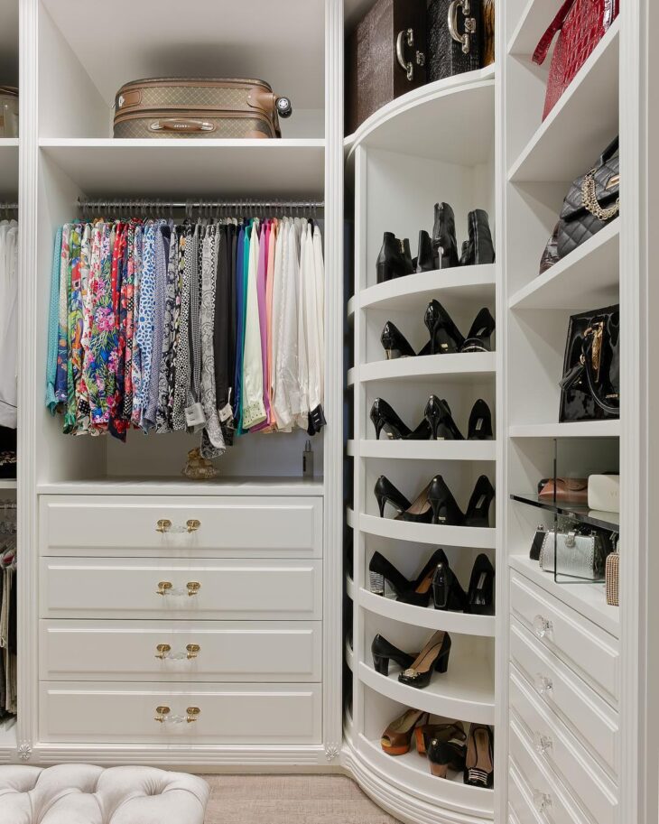 Foto de closet pequeno 55 - 57