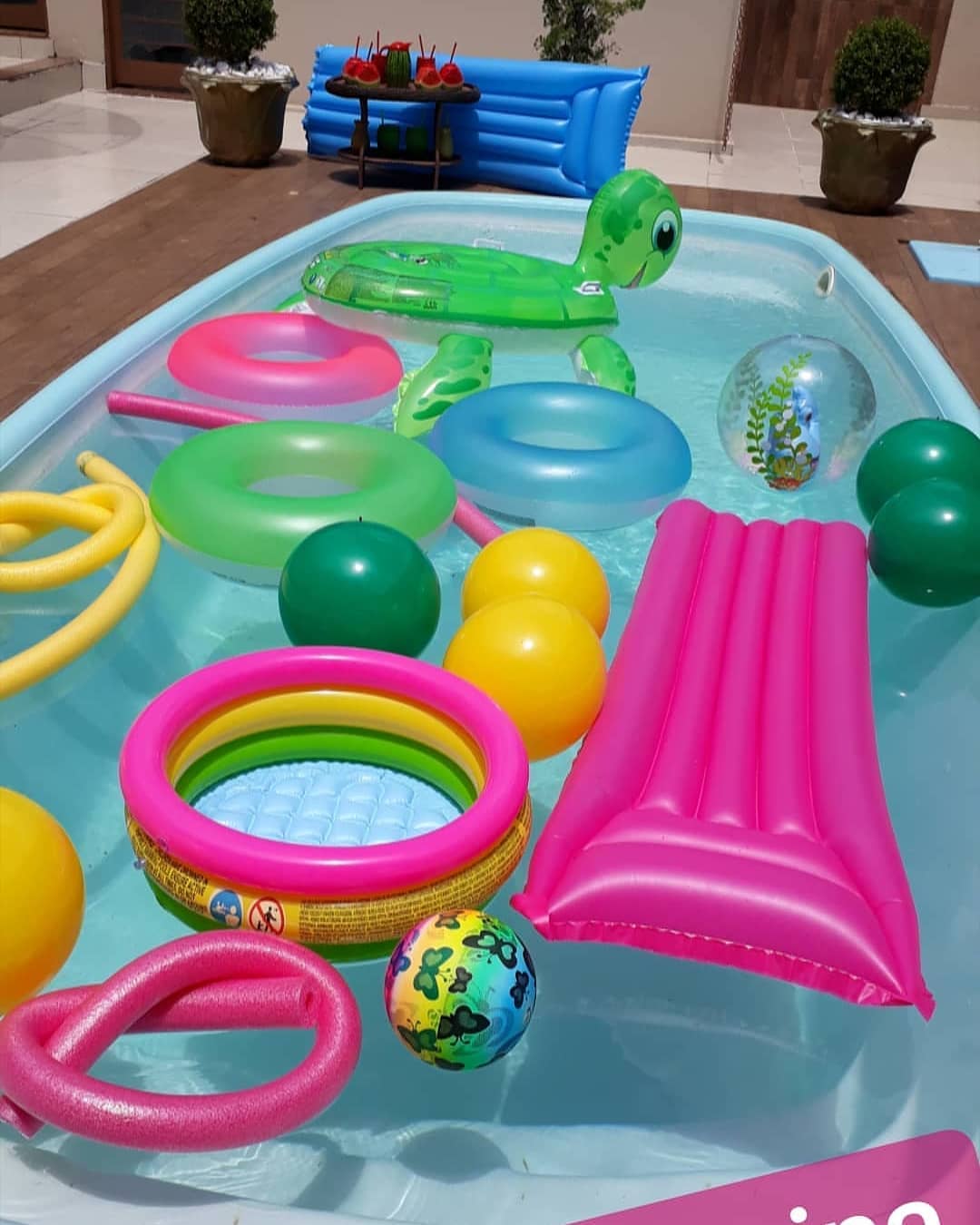 Foto de festa na piscina 25 - 25