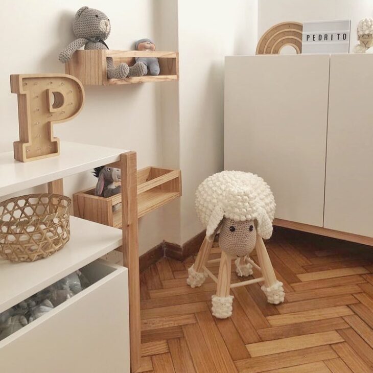 Foto de prateleira para quarto de bebe 2 - 4