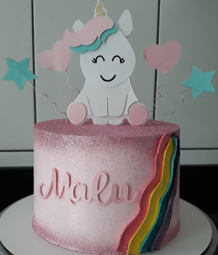 Foto de bolo de unicornio 13 - 16