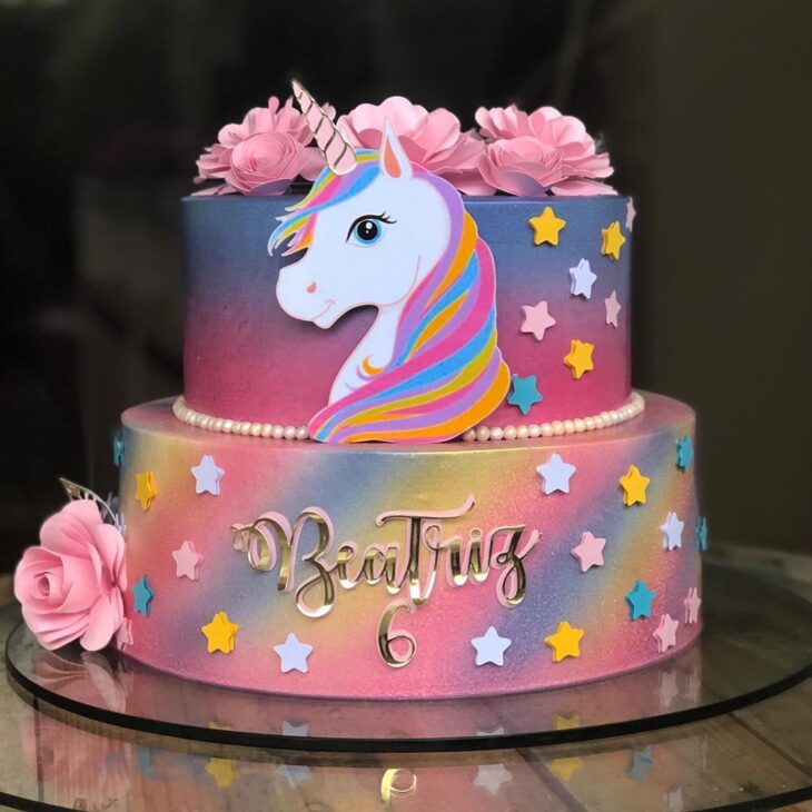 Foto de bolo de unicornio 21 - 24