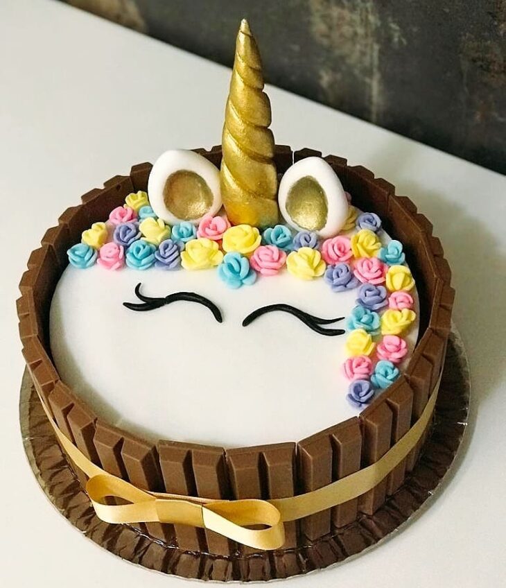 Foto de bolo de unicornio 68 - 71