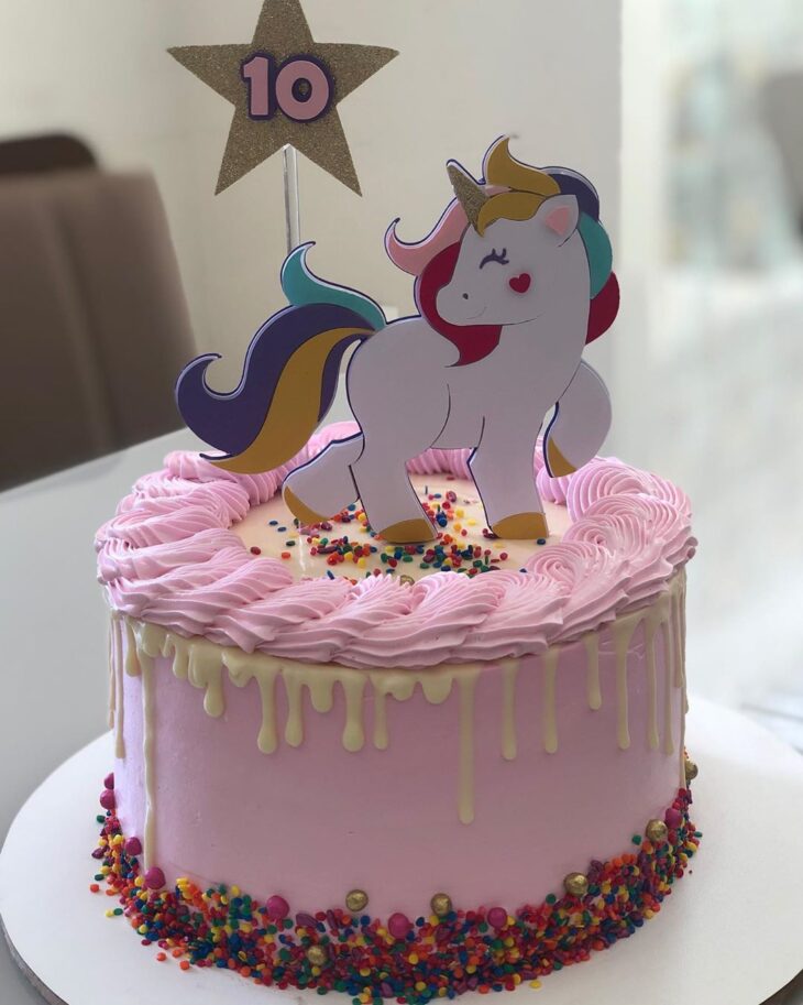 Foto de bolo de unicornio 80 - 83