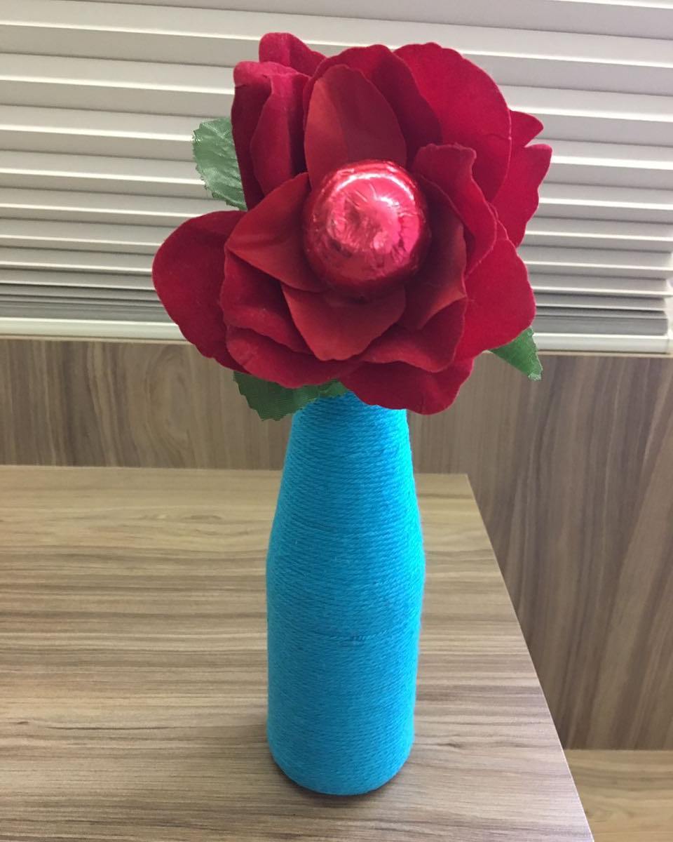 Foto de garrafas decoradas com barbante 21 - 21