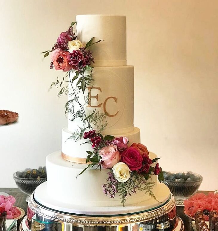 Foto de bolo de casamento 10 - 12