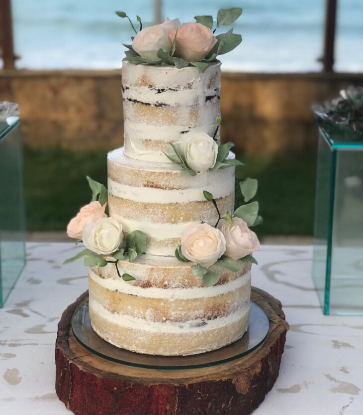 Foto de bolo de casamento 23 - 25