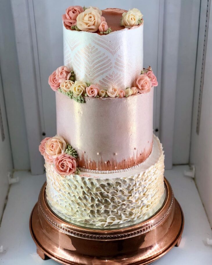 Foto de bolo de casamento 82 - 84