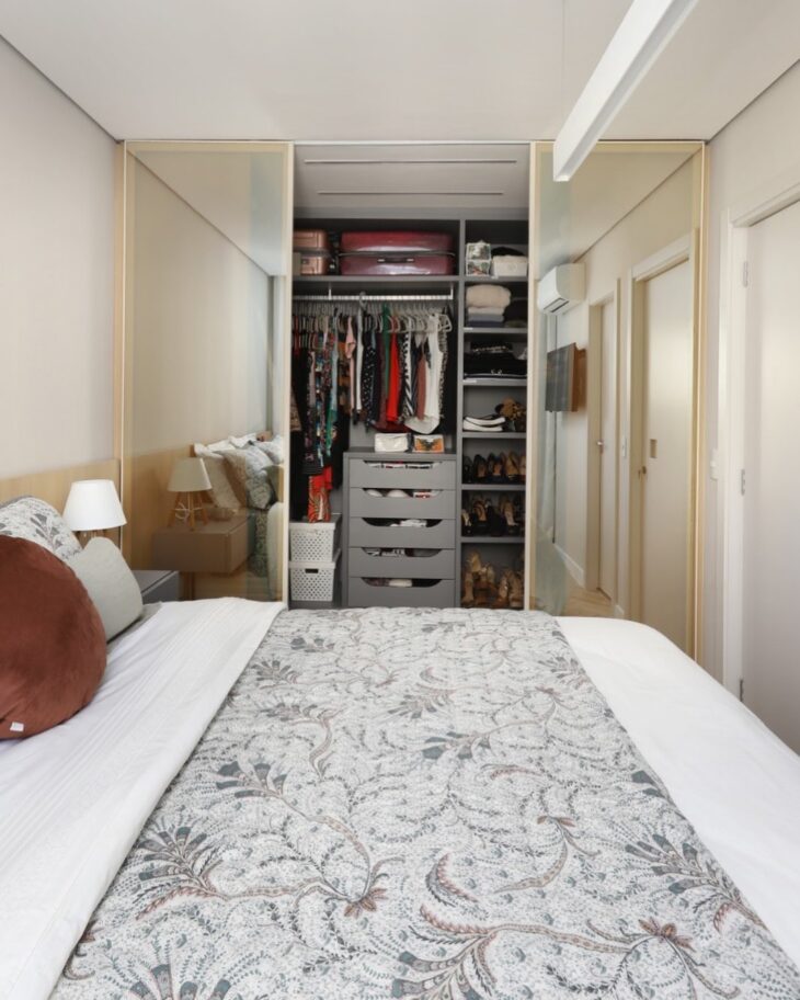 Foto de quarto com closet 6 - 5