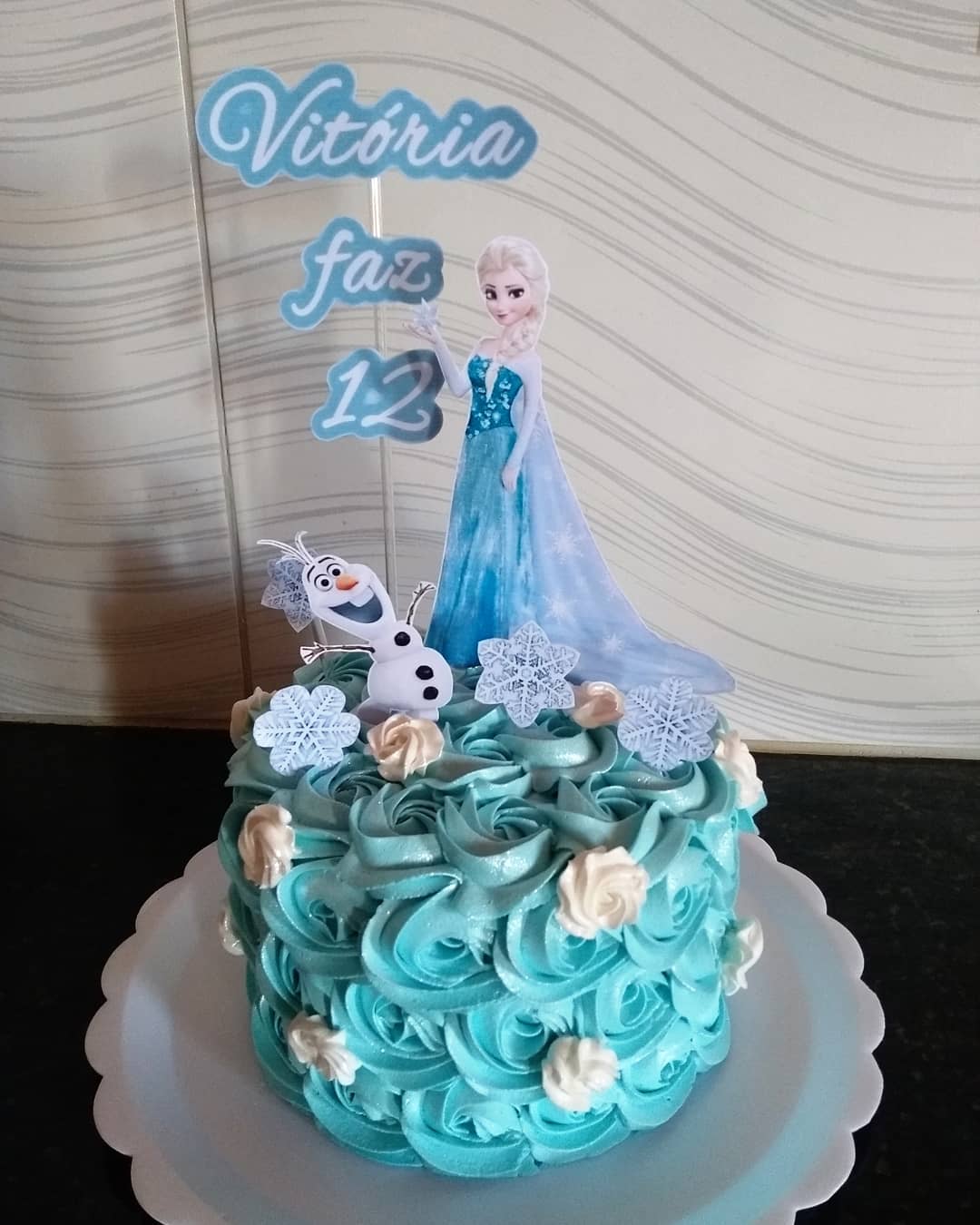 Foto de bolo frozen 6 - 9