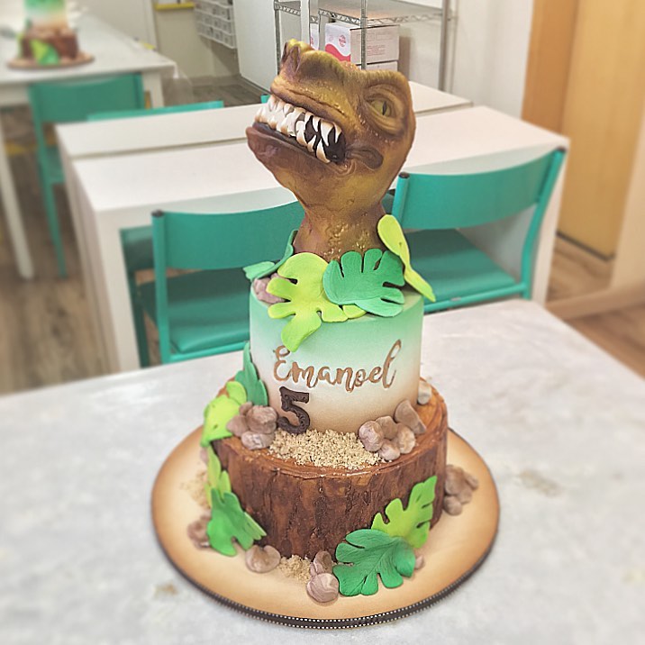 Foto de bolo de dinossauro 58 - 61