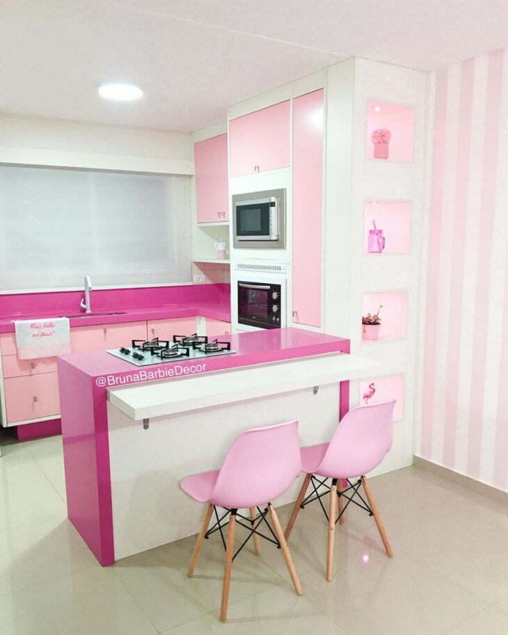 Foto de cozinha rosa 53 - 58