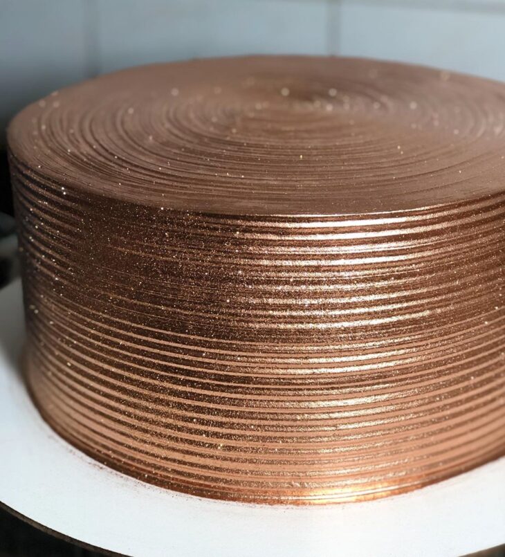 Foto de bolo rose gold 17 - 20