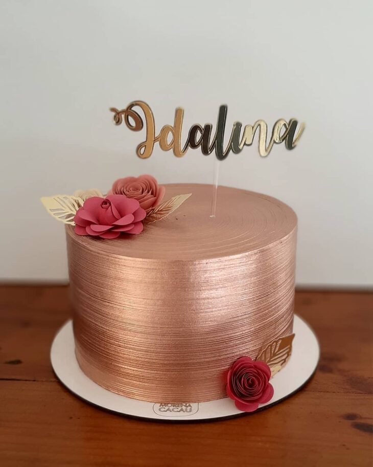 Foto de bolo rose gold 25 - 28