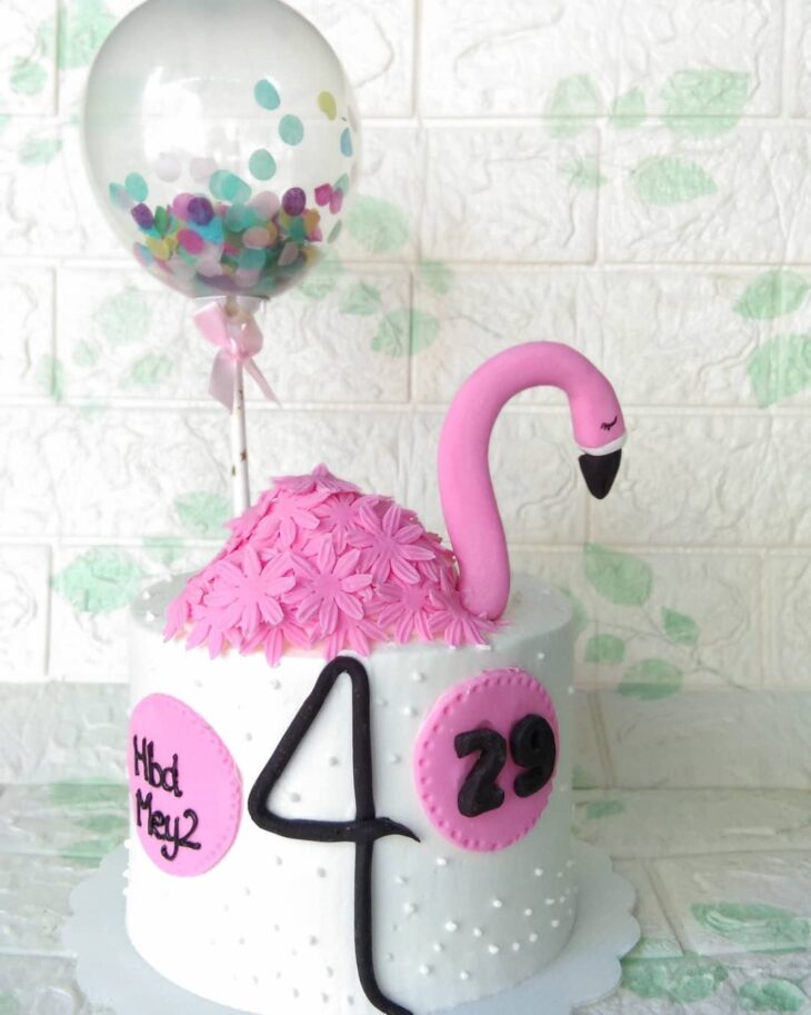 Foto de bolo de flamingo 74 - 77