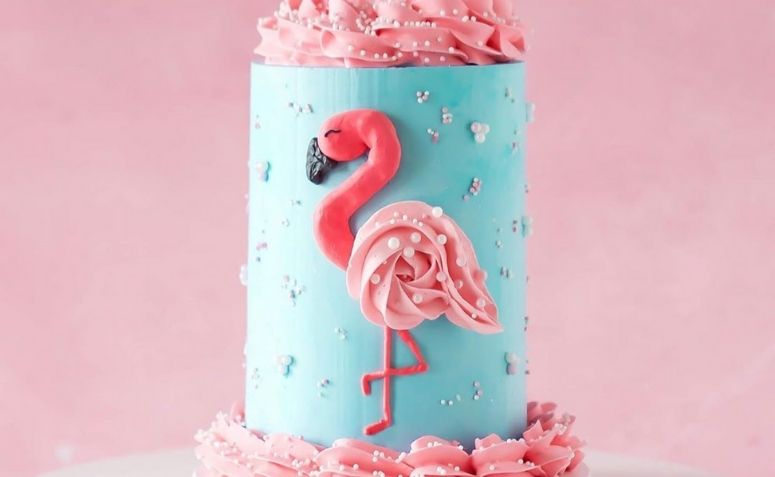 Bolo de flamingo: passo a passo e 110 modelos cheios de exuberância