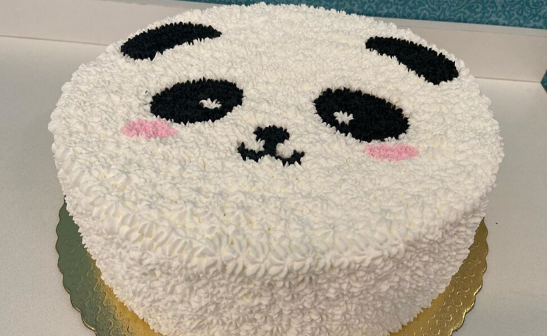 Bolo panda: 70 inspirações para deixar qualquer festa mais fofa