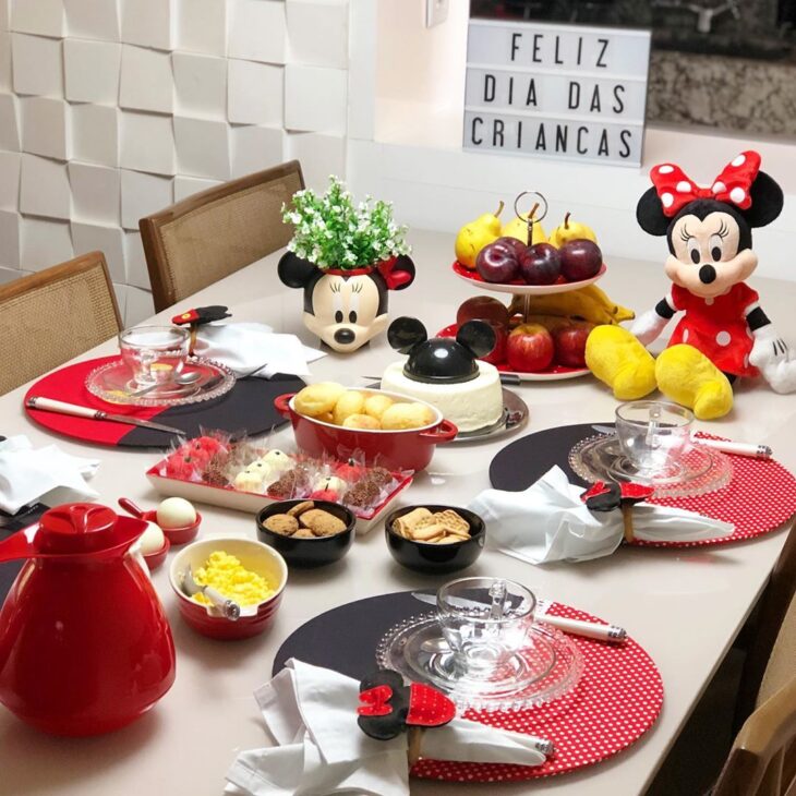 Foto de mesa de cafe da manha 28 - 32