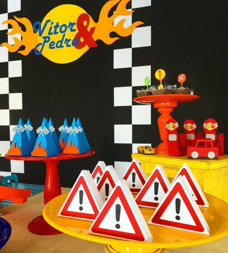 Foto de festa hot wheels 10 - 13