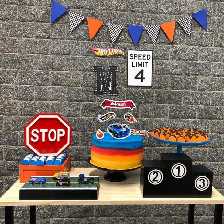 Foto de festa hot wheels 11 - 14