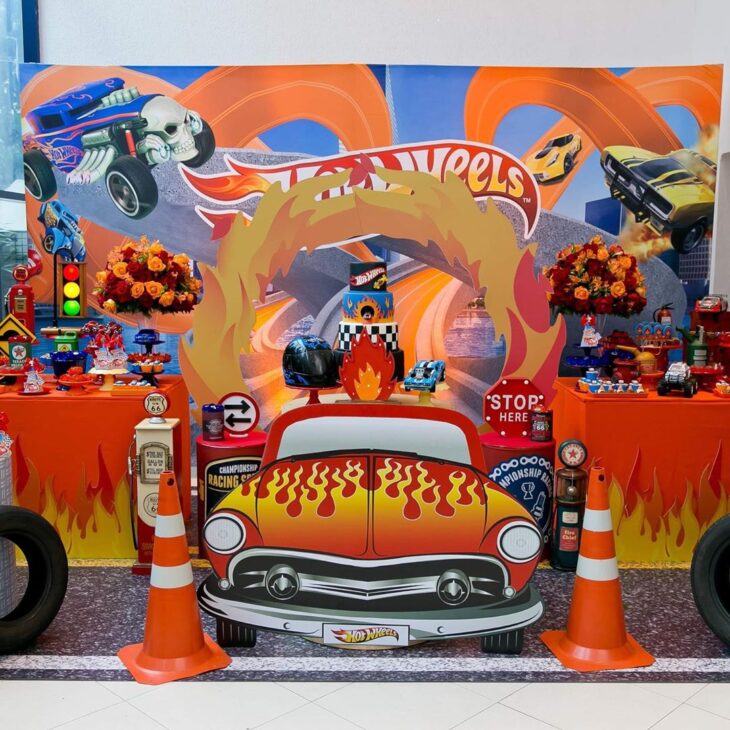 Foto de festa hot wheels 20 - 23