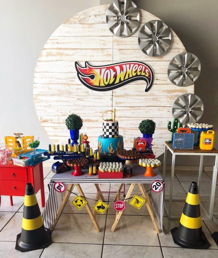 Foto de festa hot wheels 44 - 47