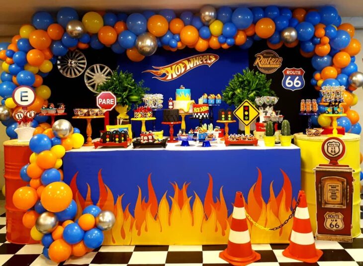 Foto de festa hot wheels 6 - 9