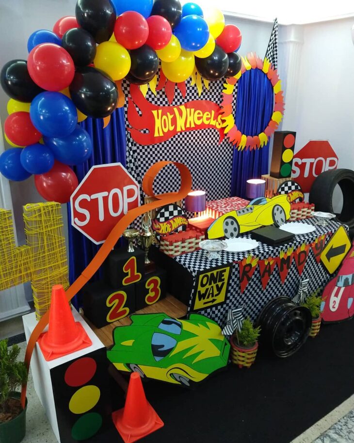 Foto de festa hot wheels 62 - 65