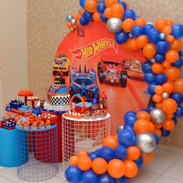 Foto de festa hot wheels 69 - 72