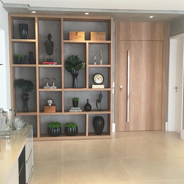 Foto de porcelanato bege 15 - 16