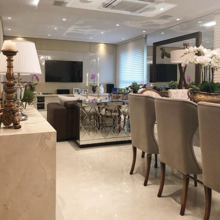 Foto de porcelanato bege 38 - 39