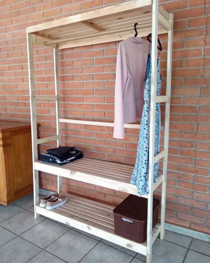 Foto de guarda roupa de pallet 31 - 34