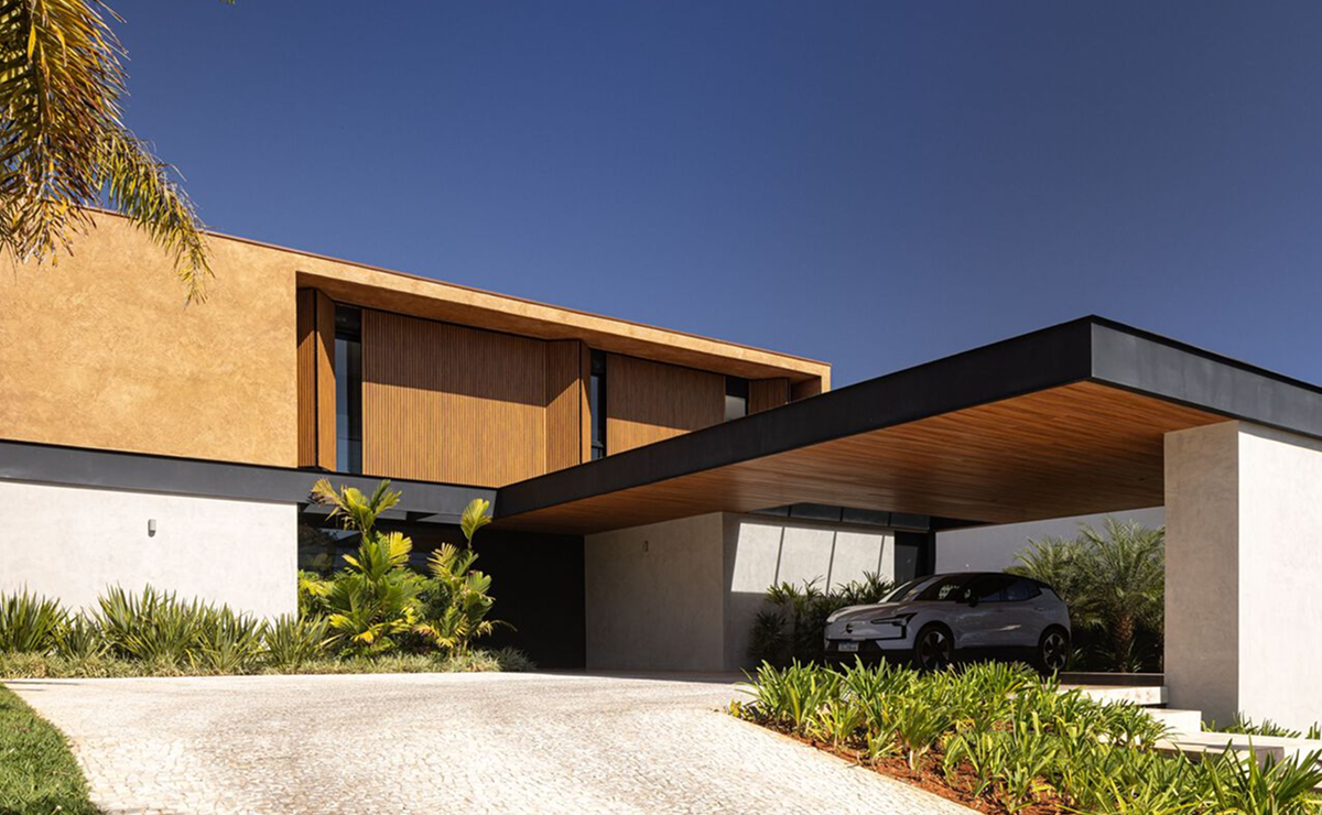 garagem residencial com cobertura na fachada