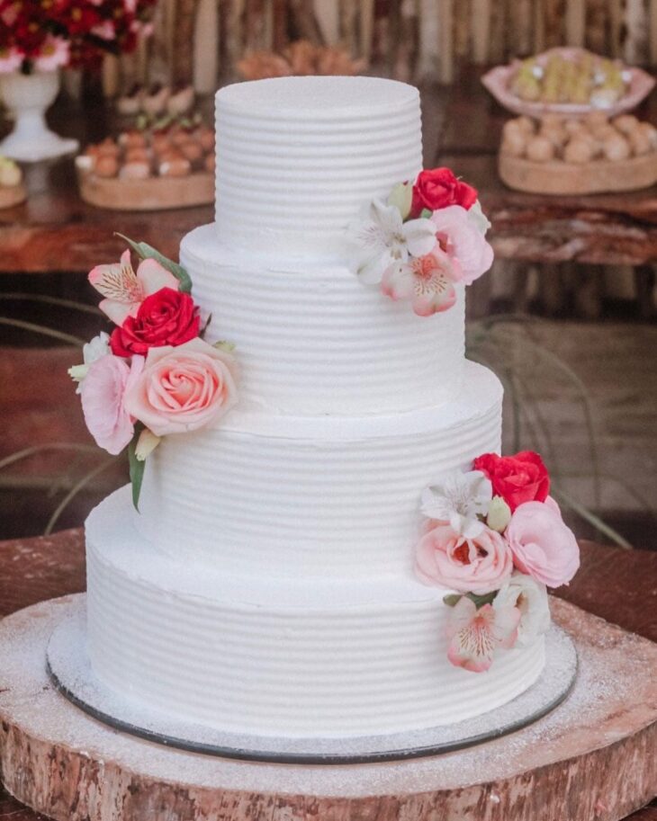 Foto de bolo de casamento rustico 22 - 22