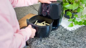 Foto de como limpar airfryer 000 - 2