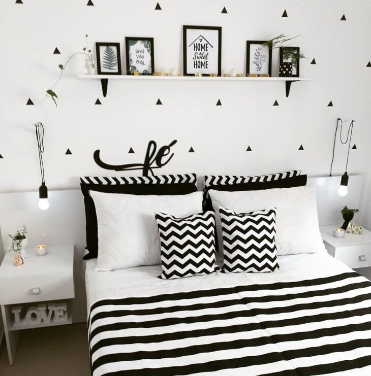 Foto de quarto preto e branco 34 - 37