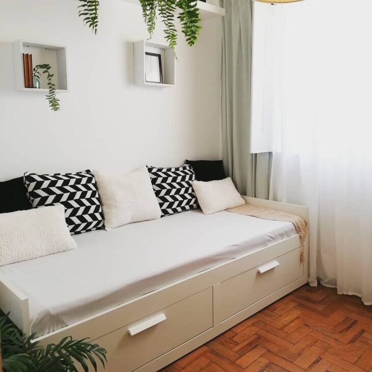 Foto de quarto preto e branco 50 - 53