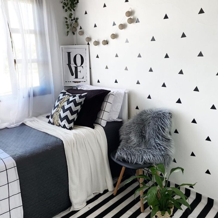 Foto de quarto preto e branco 62 - 65