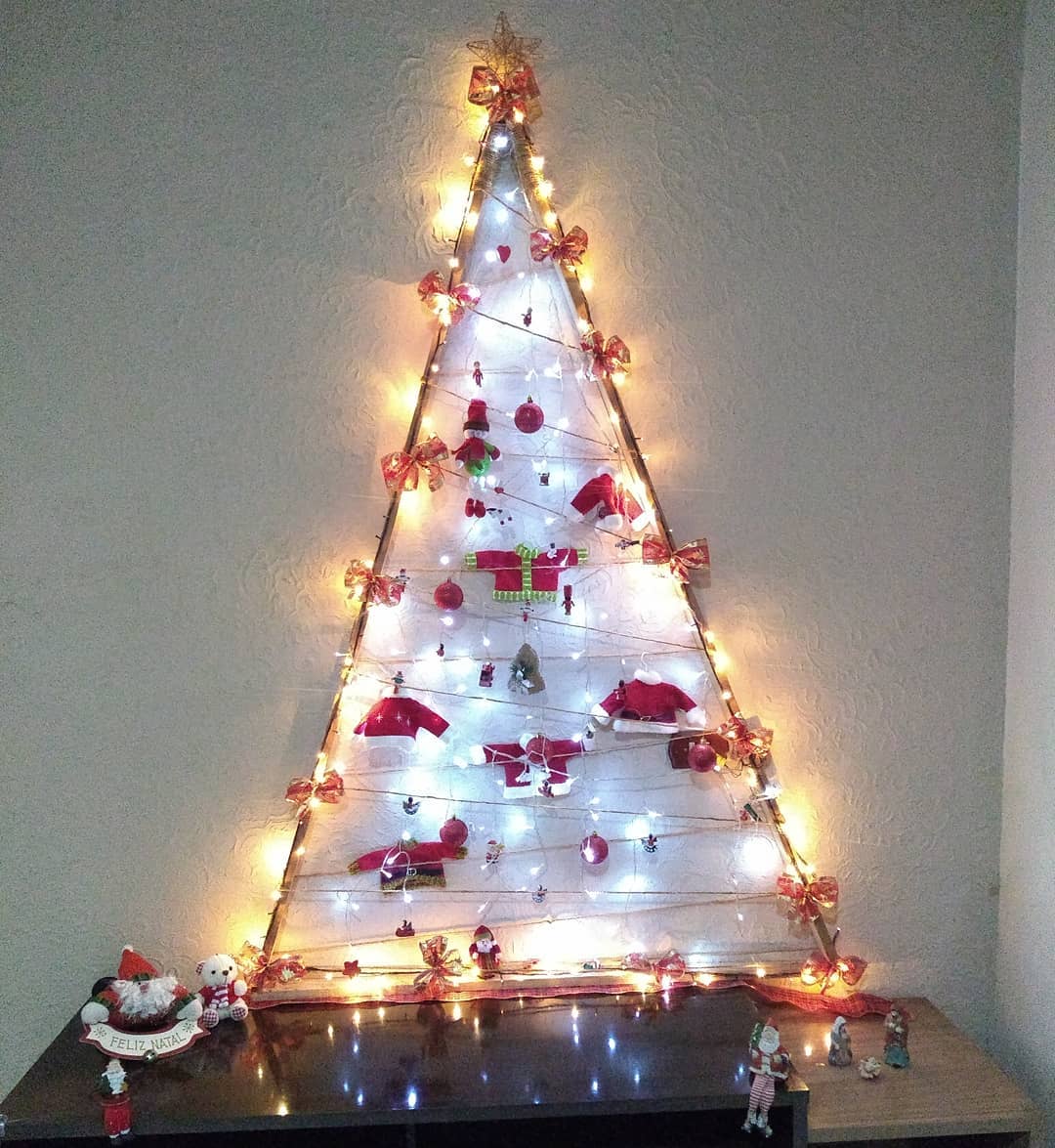 Foto de arvore de natal na parede 71 - 74